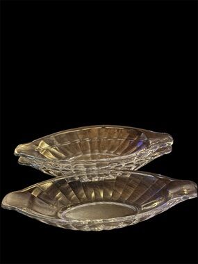 Set of 3 vintage banana split bowls.